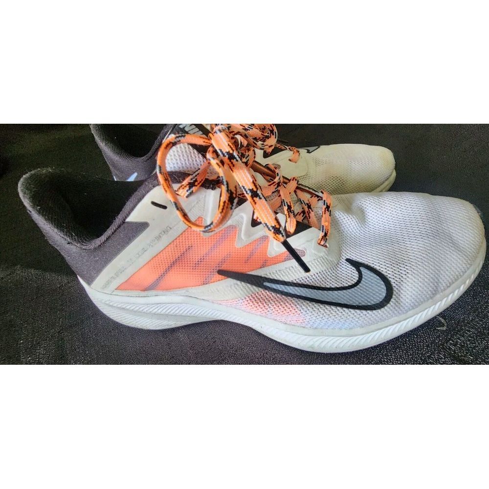 Nike Quest 3 Women's Sz 7 Running Shoes Sneakers Upper Mesh White Dutch Orange